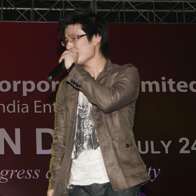 Meiyang Chang